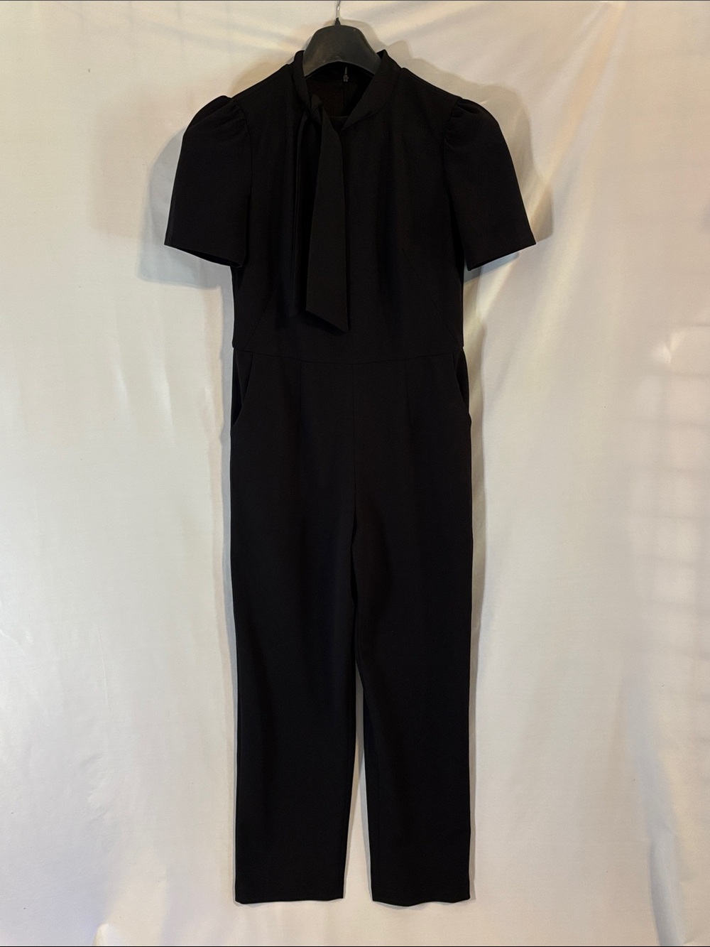 Ivy & Blu Twise Mock Neck Flutter Sleeve Jumpsuit Size 8